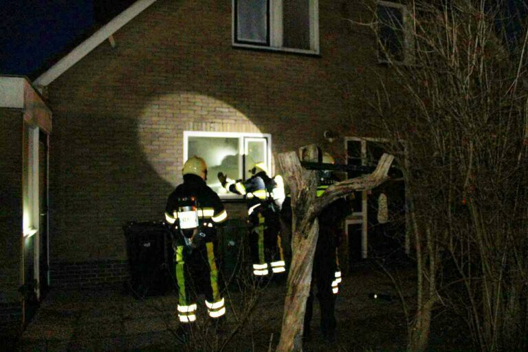 Vergeten pannetje op vuur laat brandweer uitrukken in Bolsward