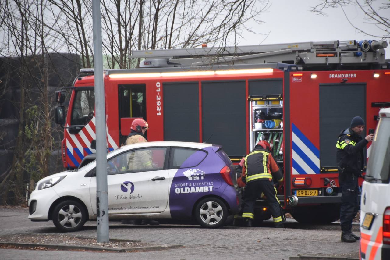 Brandweer rukt uit voor gaslek bij sportcentrum in Winschoten