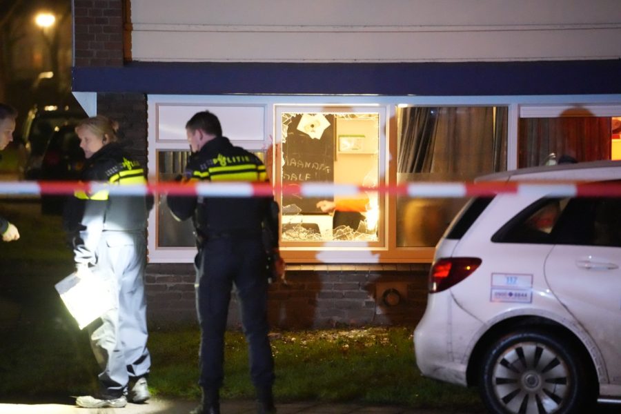 Bewoner lichtgewond na woningoverval in Emmen