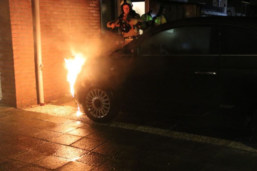 Opnieuw autobrand in Hoogeveen
