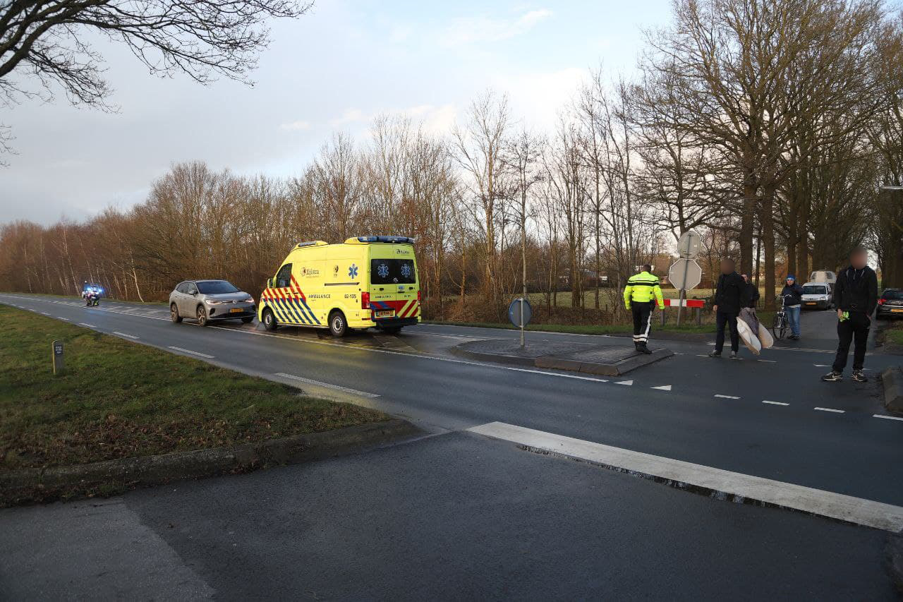 Fietser raakt gewond na botsing bij Drogeham