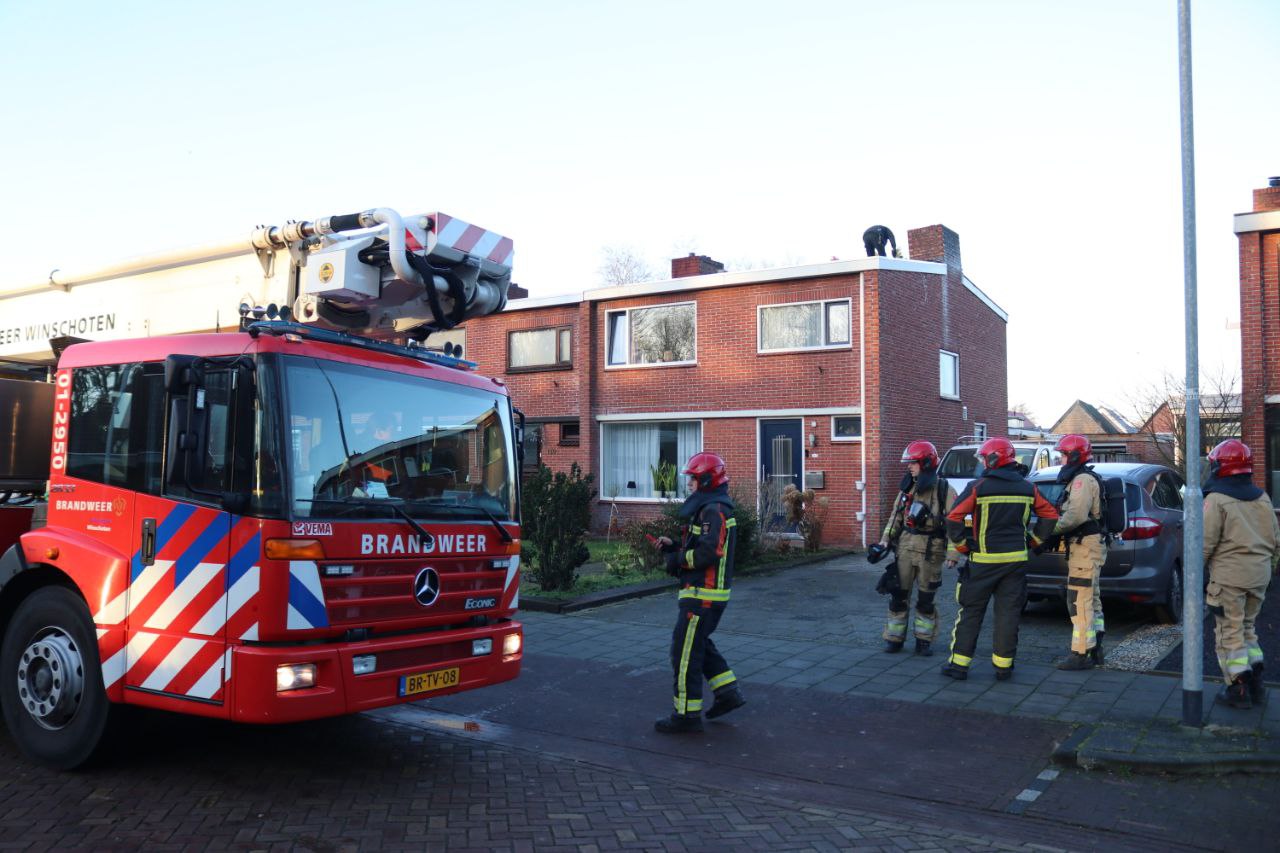 Brandweer ingezet voor dakbrand in Winschoten