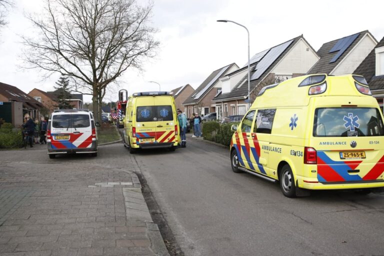 Persoon gewond na woningbrand in Schoonoord