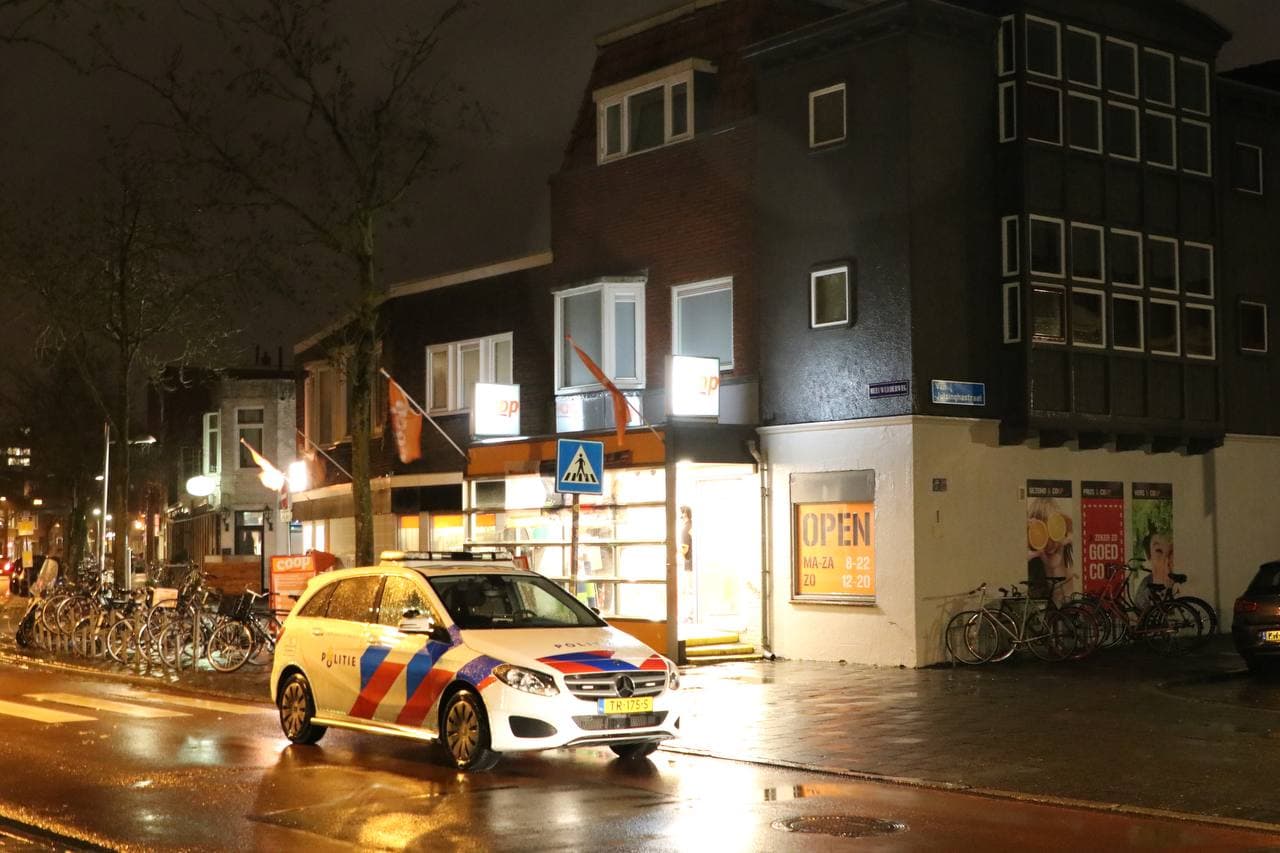 Supermarkt in Groningen overvallen; politie zoekt jongeman