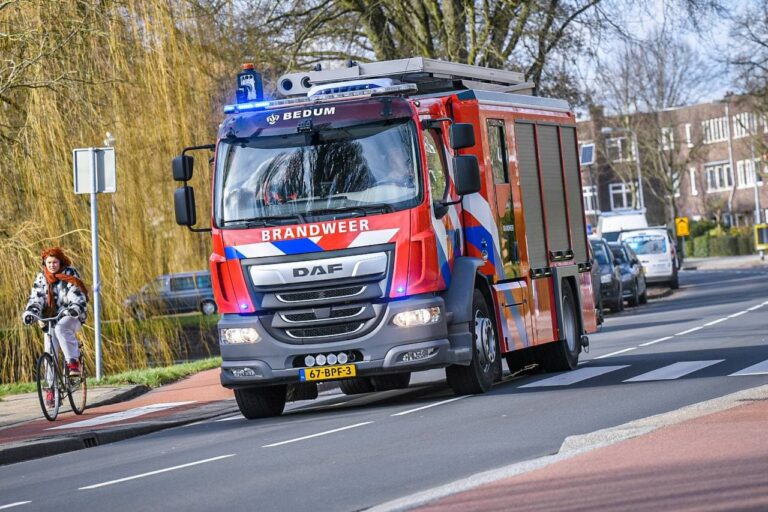 Brandweerinzet voor melding van woningbrand in Groningen