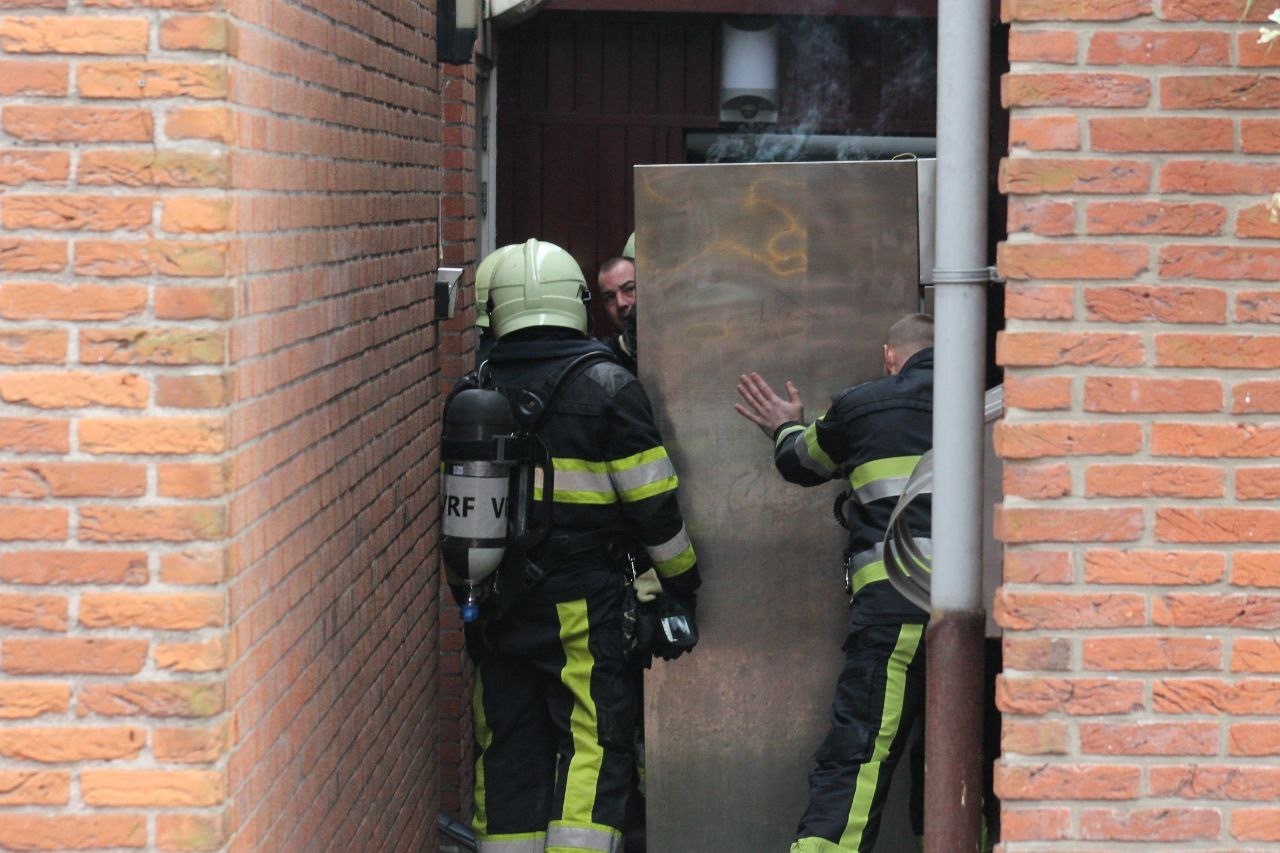 Brandweer voorkomt erger bij brand in hartje Dokkum