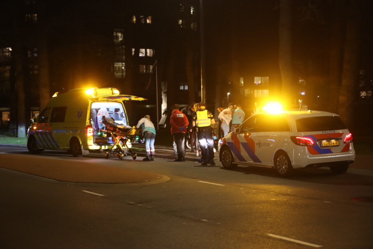 Gewonde na ongeval tussen scooters in Emmen