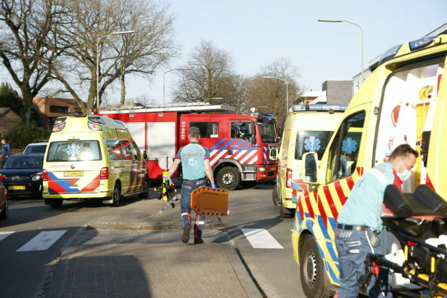 Twee gewonden bij ongeval op kruising in Emmen