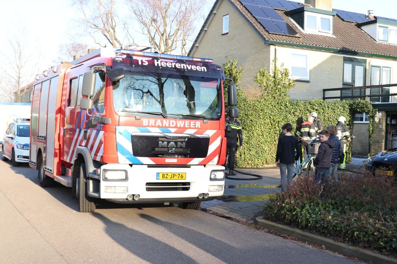 Brandweer ingezet voor brandende step in Heerenveen