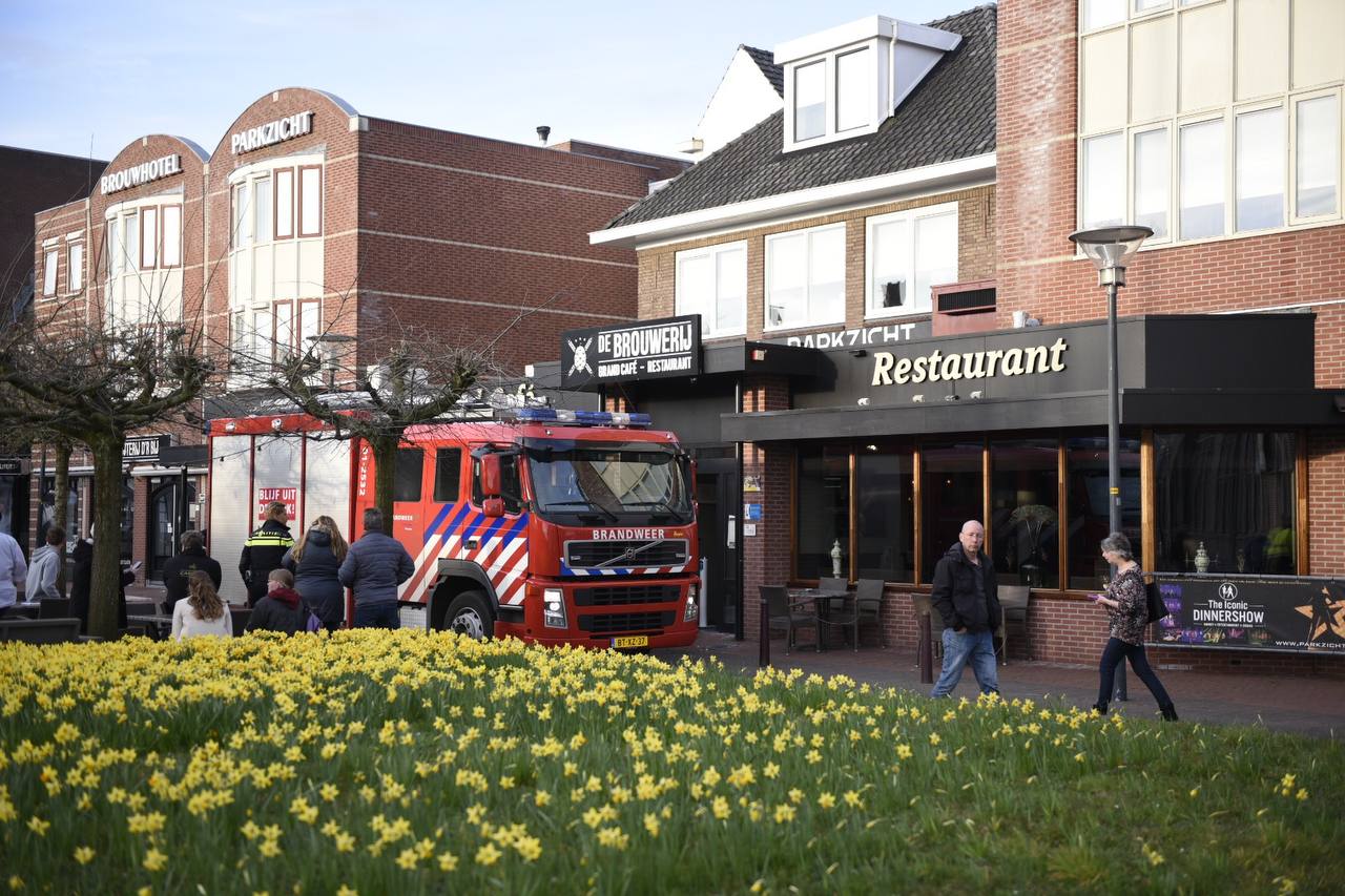 Hotel in Veendam ontruimd na forse binnenbrand (Video)