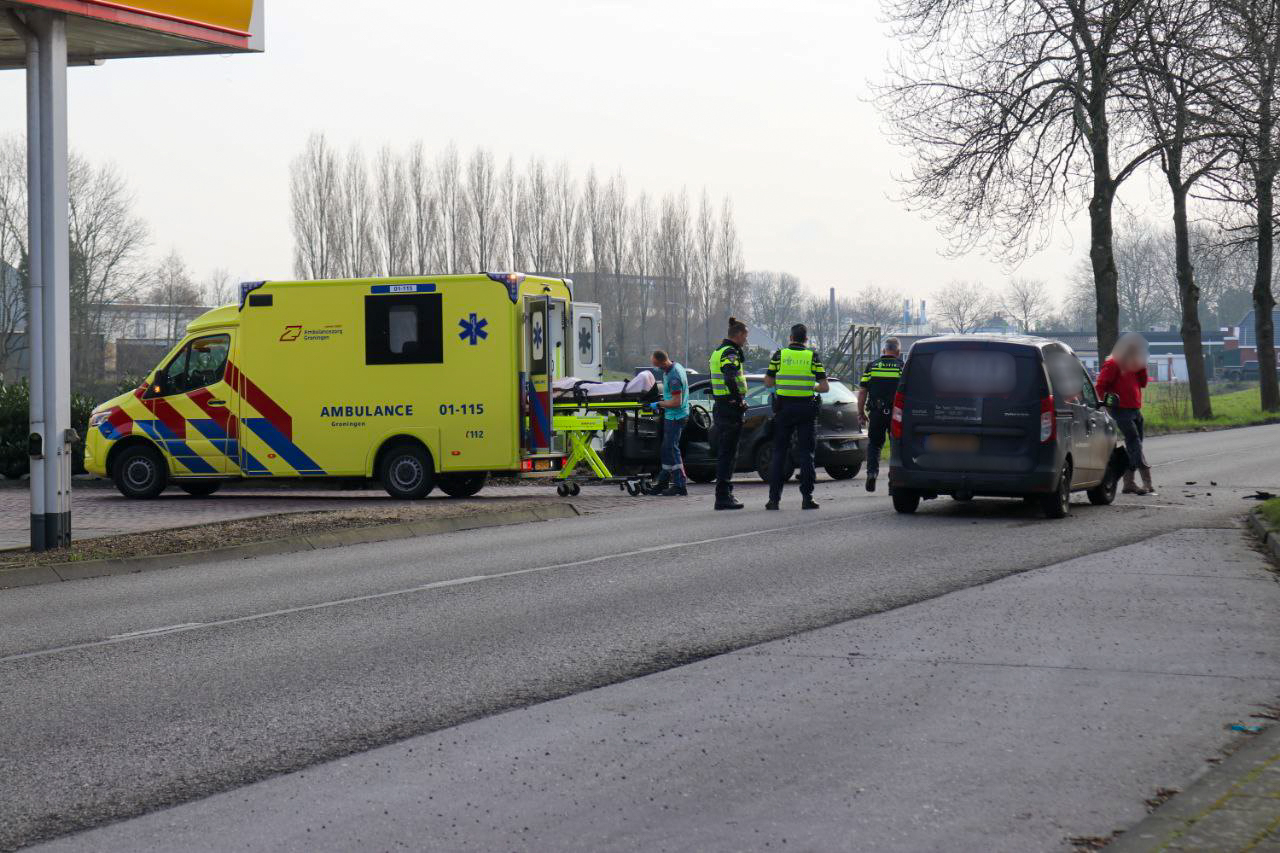 Gewonde na kop-staart botsing in Winschoten