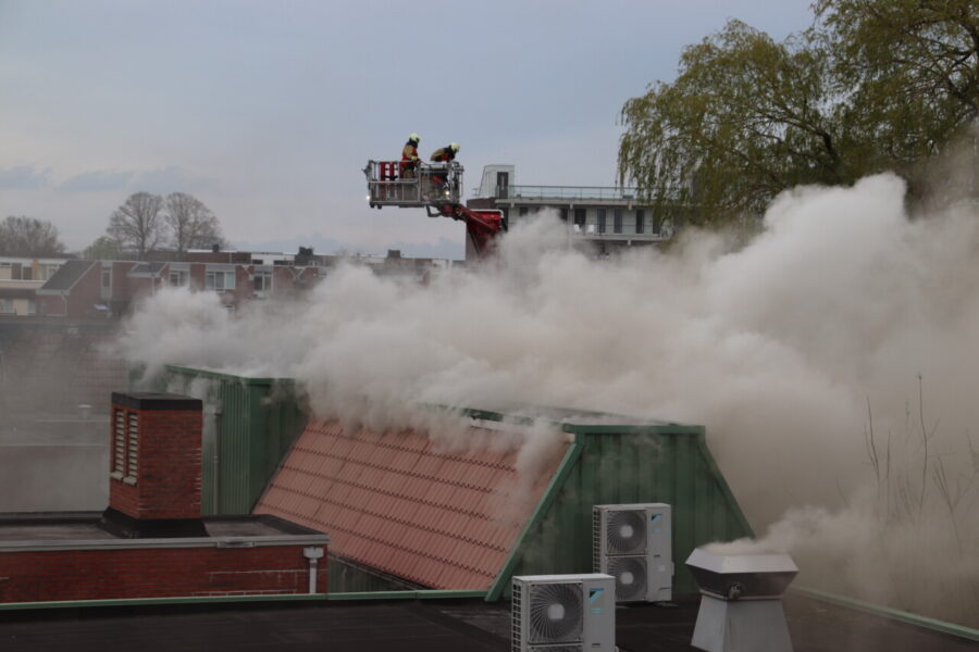 Veel rookontwikkeling bij brand in Assen