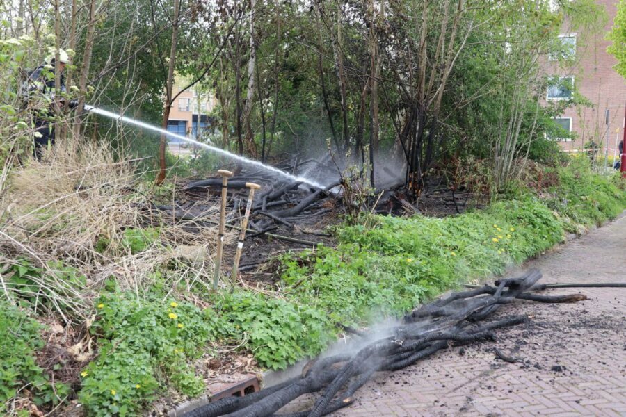 Veel rookontwikkeling bij korte felle brand in Heerenveen