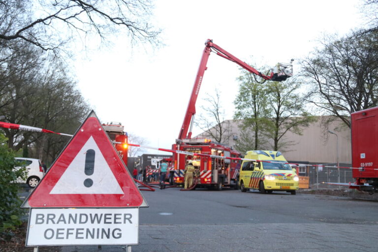 Grote brandweer oefening in Sportkantine Zuidwolde