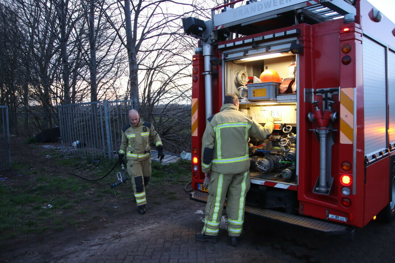 Afvalbrandje geblust door brandweer in Emmer-Compascuum
