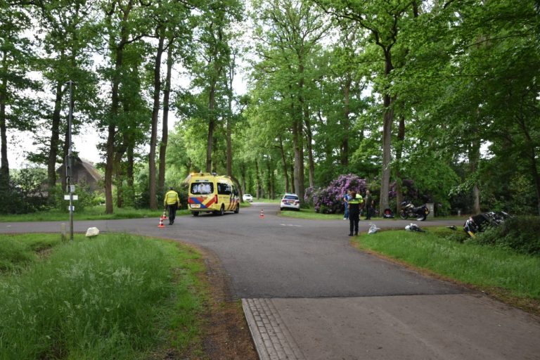 Twee gewonden na ongeval tussen auto en motor in Darp