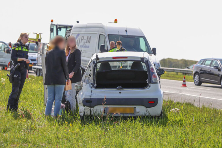 File op A6 bij Scharsterbrug door kop-staartbotsing
