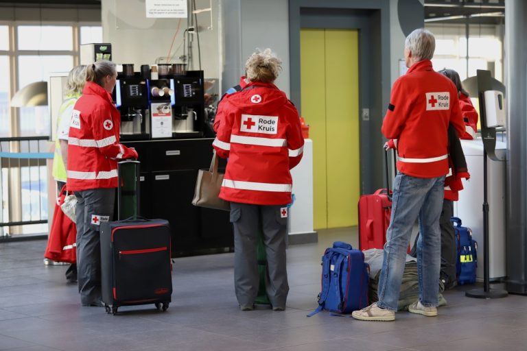 Rode Kruis gaat opnieuw tenten plaatsen bij aanmeldcentrum asielzoekers in Ter Apel