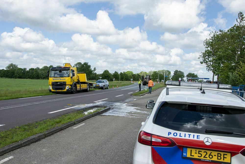 Kop-staartbotsing op N355 bij Buitenpost