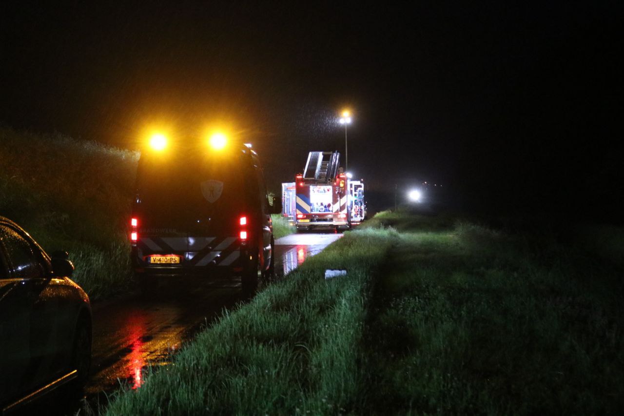 Vrouw springt in Winschoterdiep na urenlange vermissing in Winschoten