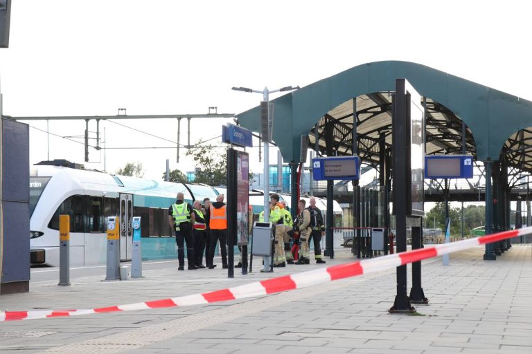 Treinverkeer van en naar Groningen gestaakt door gaslucht station