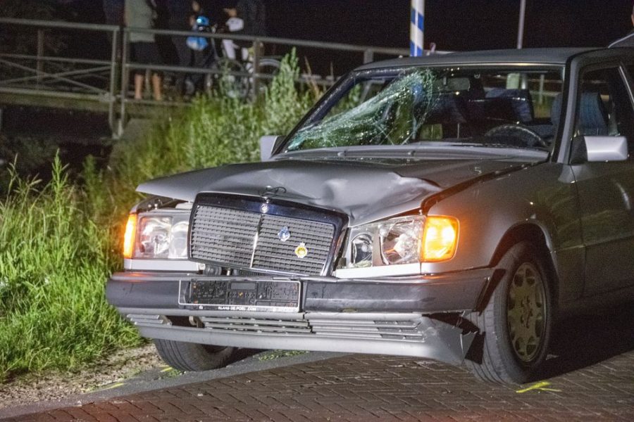 Twee gewonden bij ernstig ongeval op Trekwei bij Oudwoude
