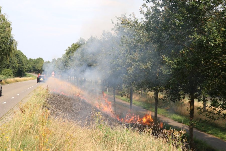 Flinke bermbrand in Hoogeveen