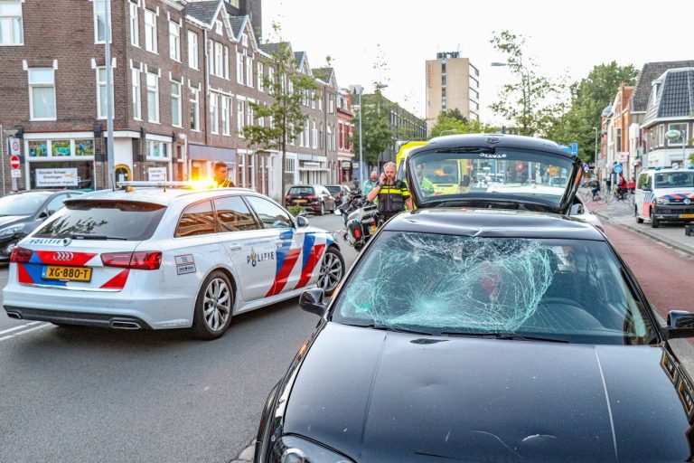 Fietser aangereden door automobilist in Groningen