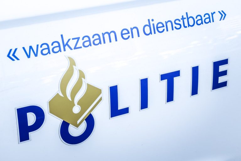 Drie verdachten van bankhelpdeskfraude aangehouden: 83-jarige man uit Beetsterwaag slachtoffer