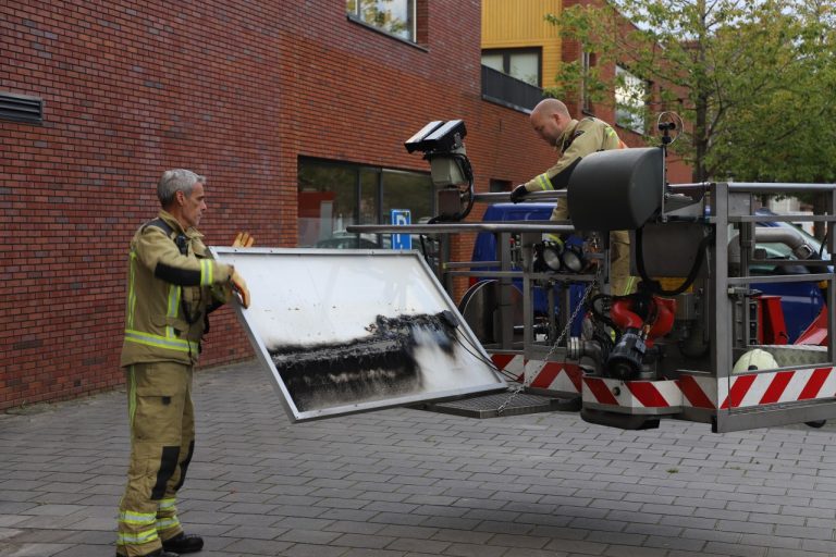 Zonnepaneel vat vlam in Hoogeveen