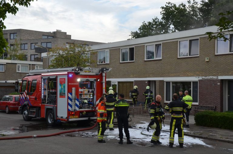 Keukenbrand zet woning vol rook in Leeuwarden