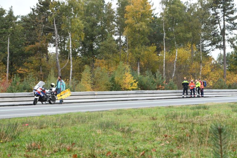 Mountainbiker gewond na val in bos in Appelscha