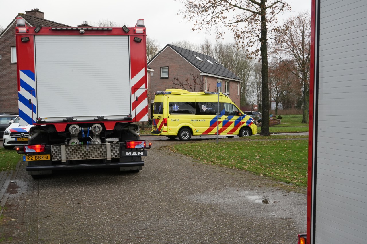 Bewoonster verlaat huis en vergeet pannetje op vuur; woning vol rook in Schoonebeek