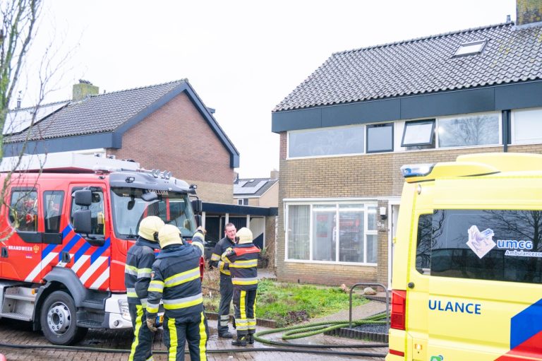 Vrouw zwaargewond bij woningbrand in Kollum
