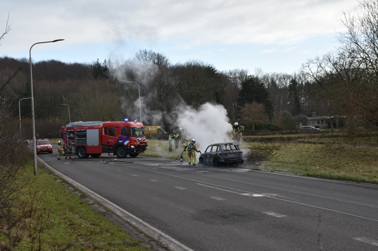 Auto brandt volledig uit in Havelterberg