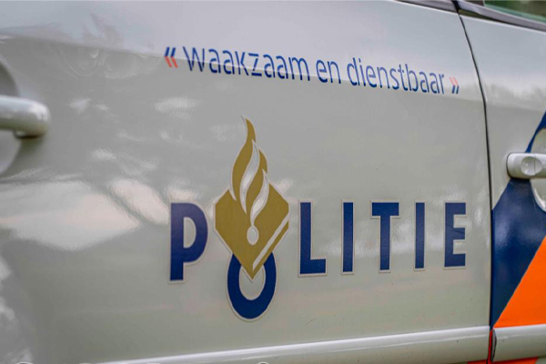 Aanrijding in Groningen leidt tot ontdekking vuurwapen en arrestatie bestuurder
