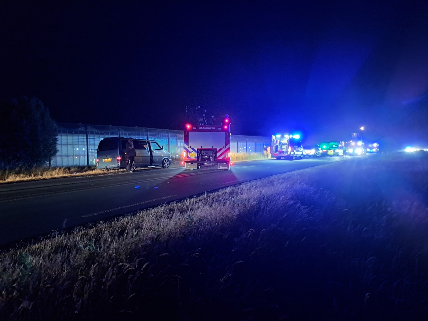 Man (26) dood na ongeval, twee andere raken gewond