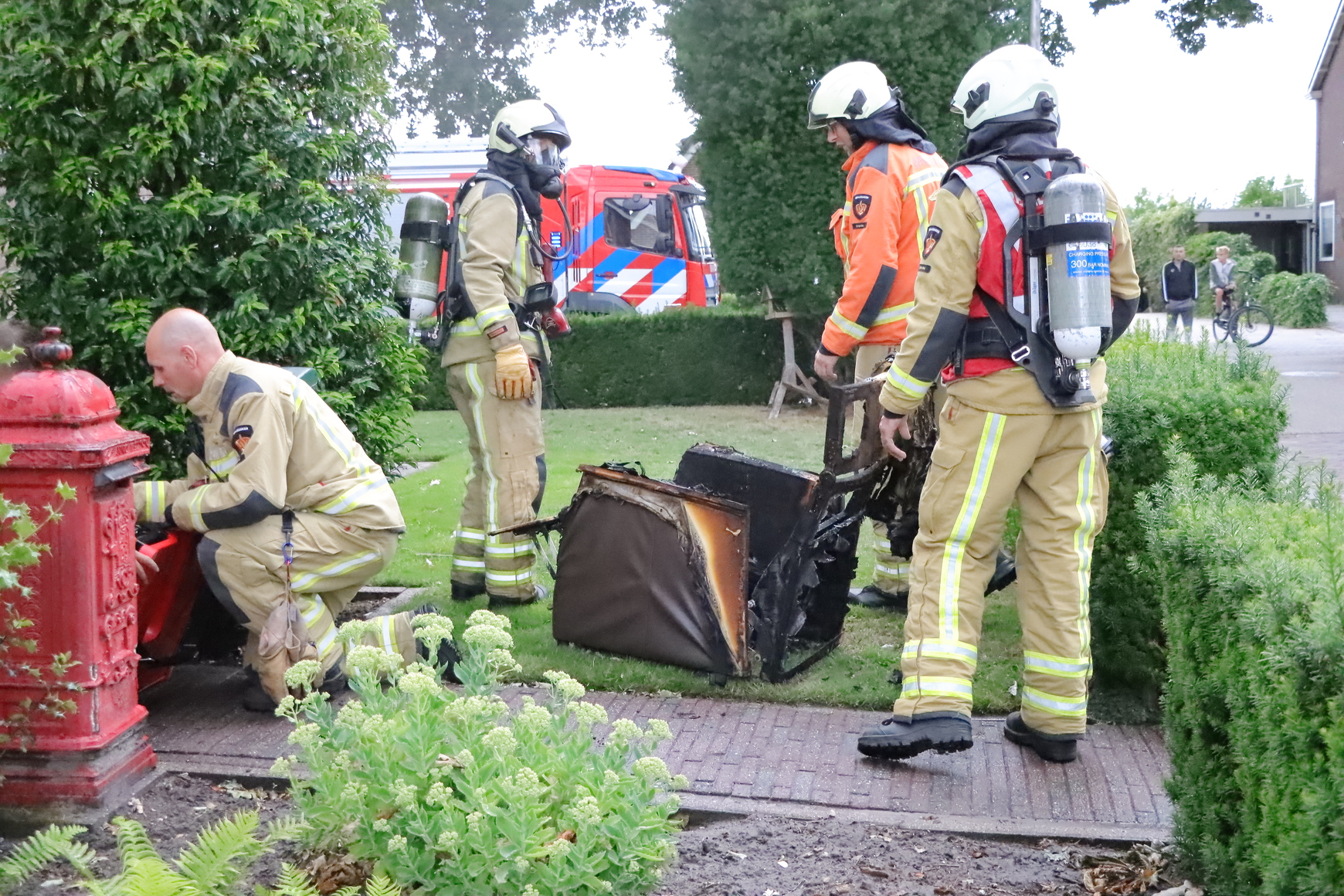 Stoel vat vlam in woning