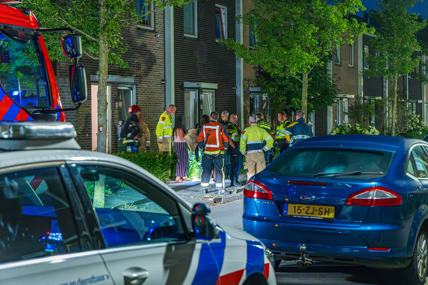 Explosie bij voordeur van woning