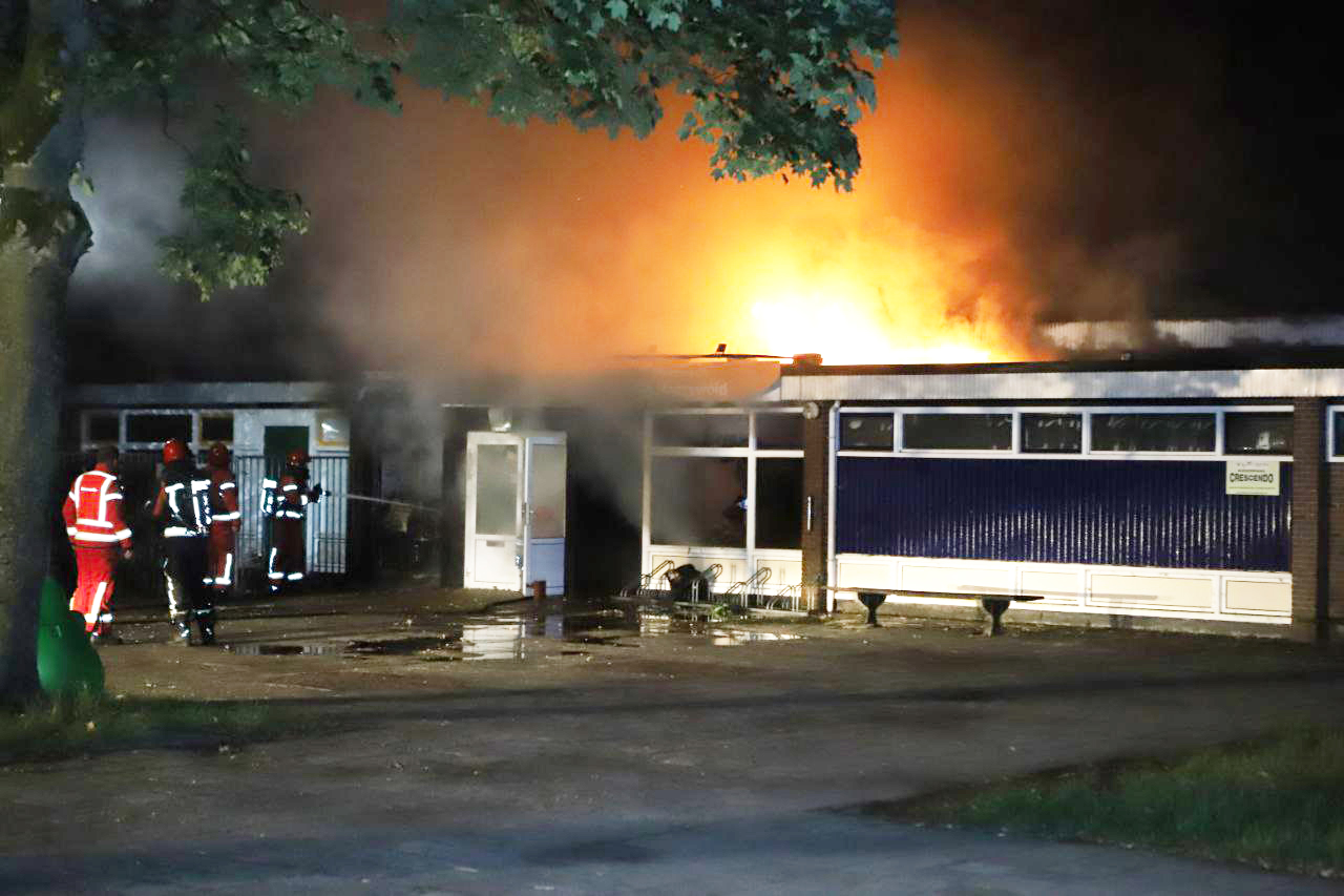 UPDATE: Mogelijk brandstichting naast 24 uurskinderopvang