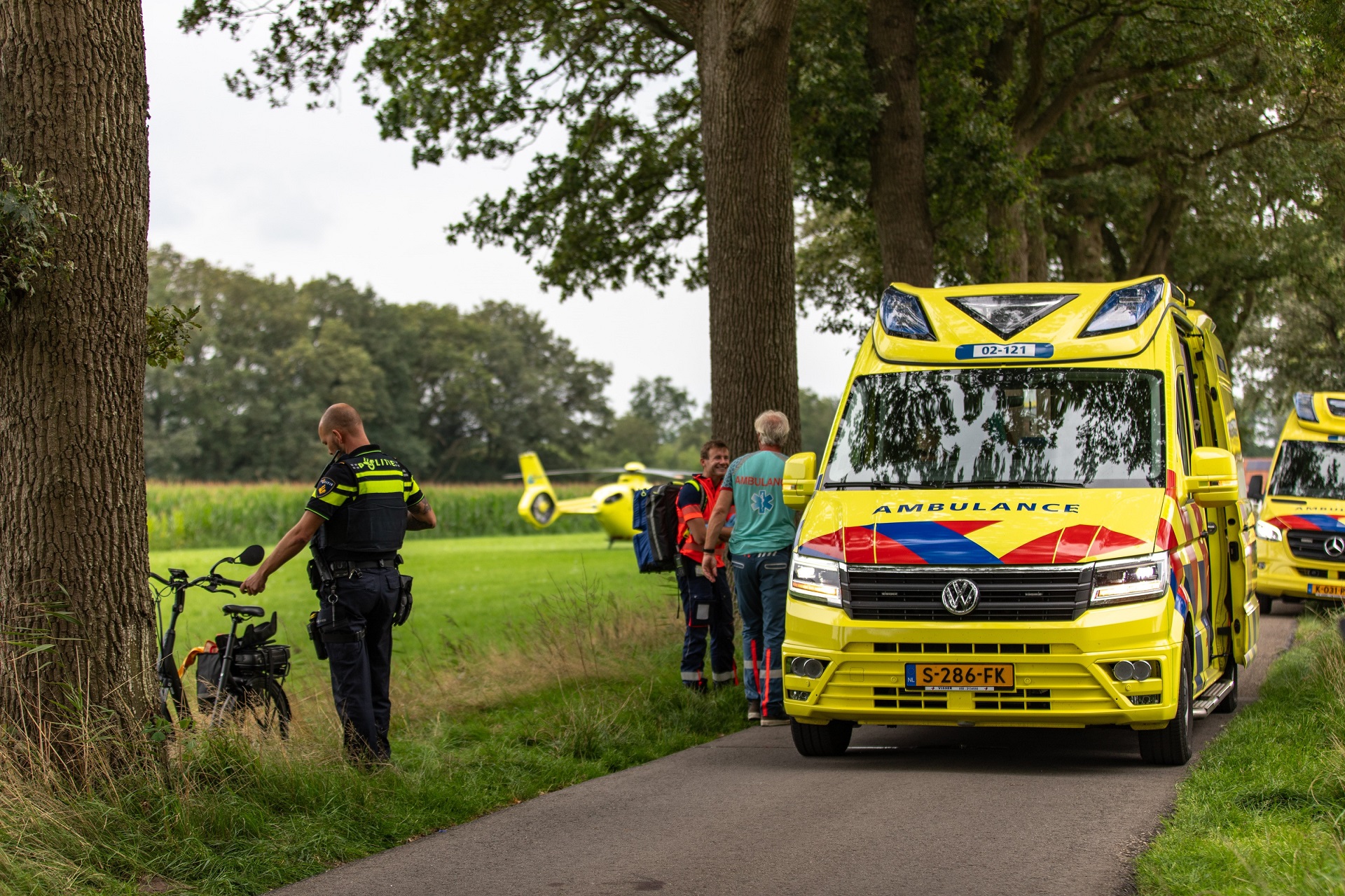 Man ernstig gewond na val met fiets