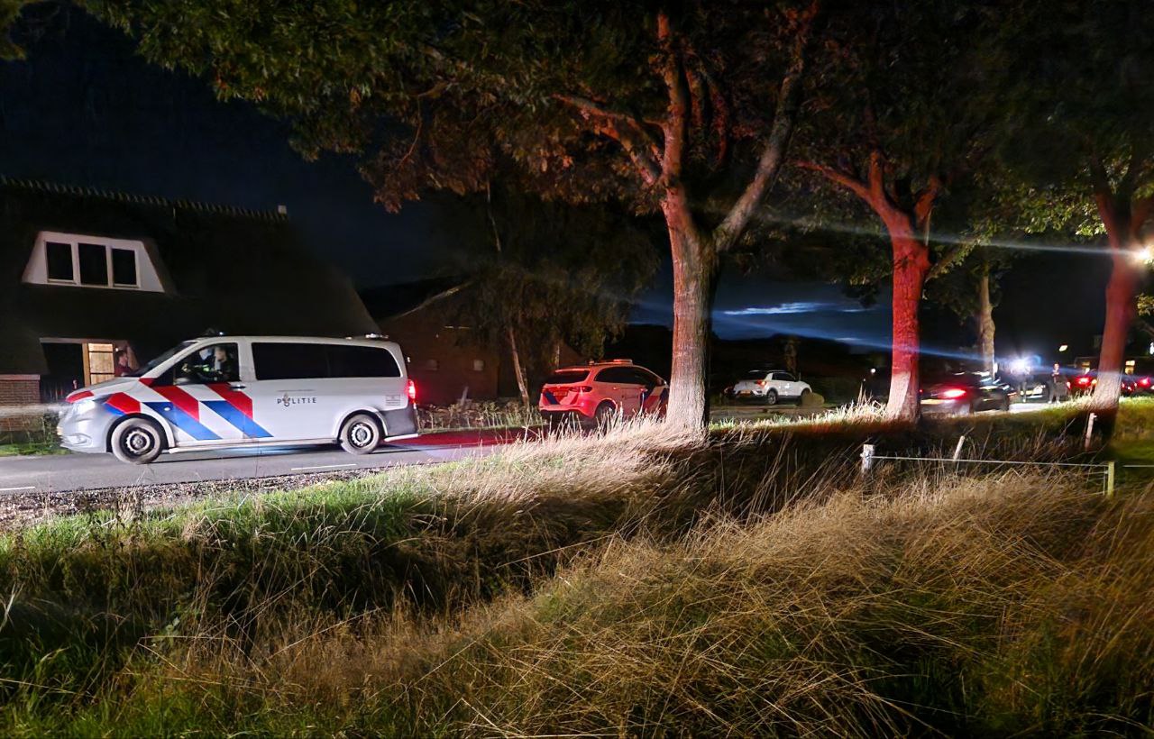 Politie sluit Zeijen af na melding woningoverval