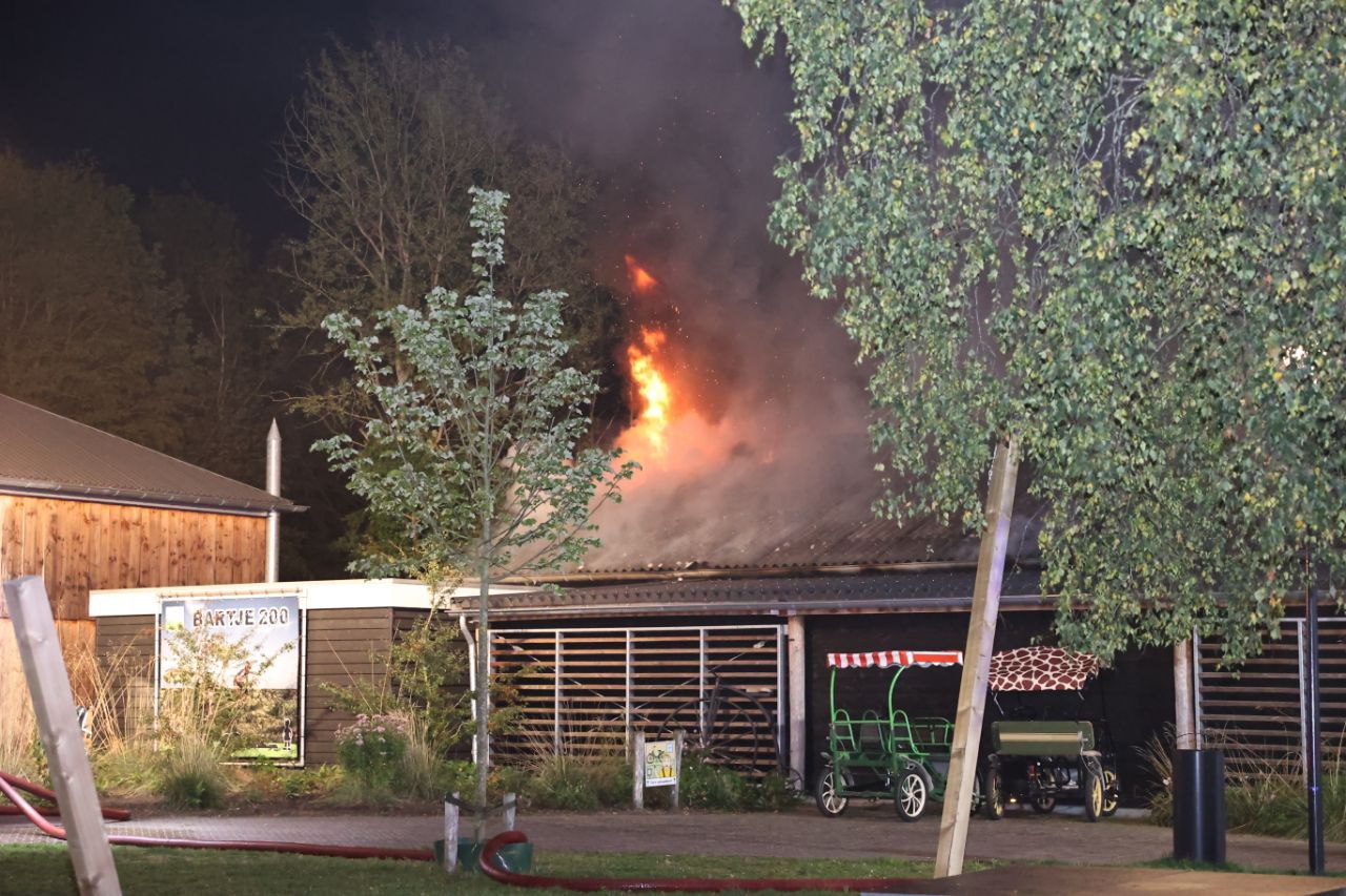 Uitslaande brand bij vakantiepark Land van Bartje