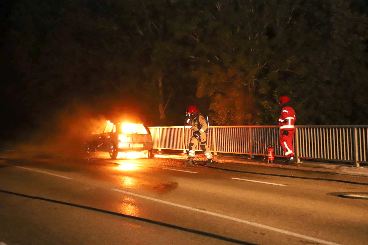 Auto beschadigd door brand