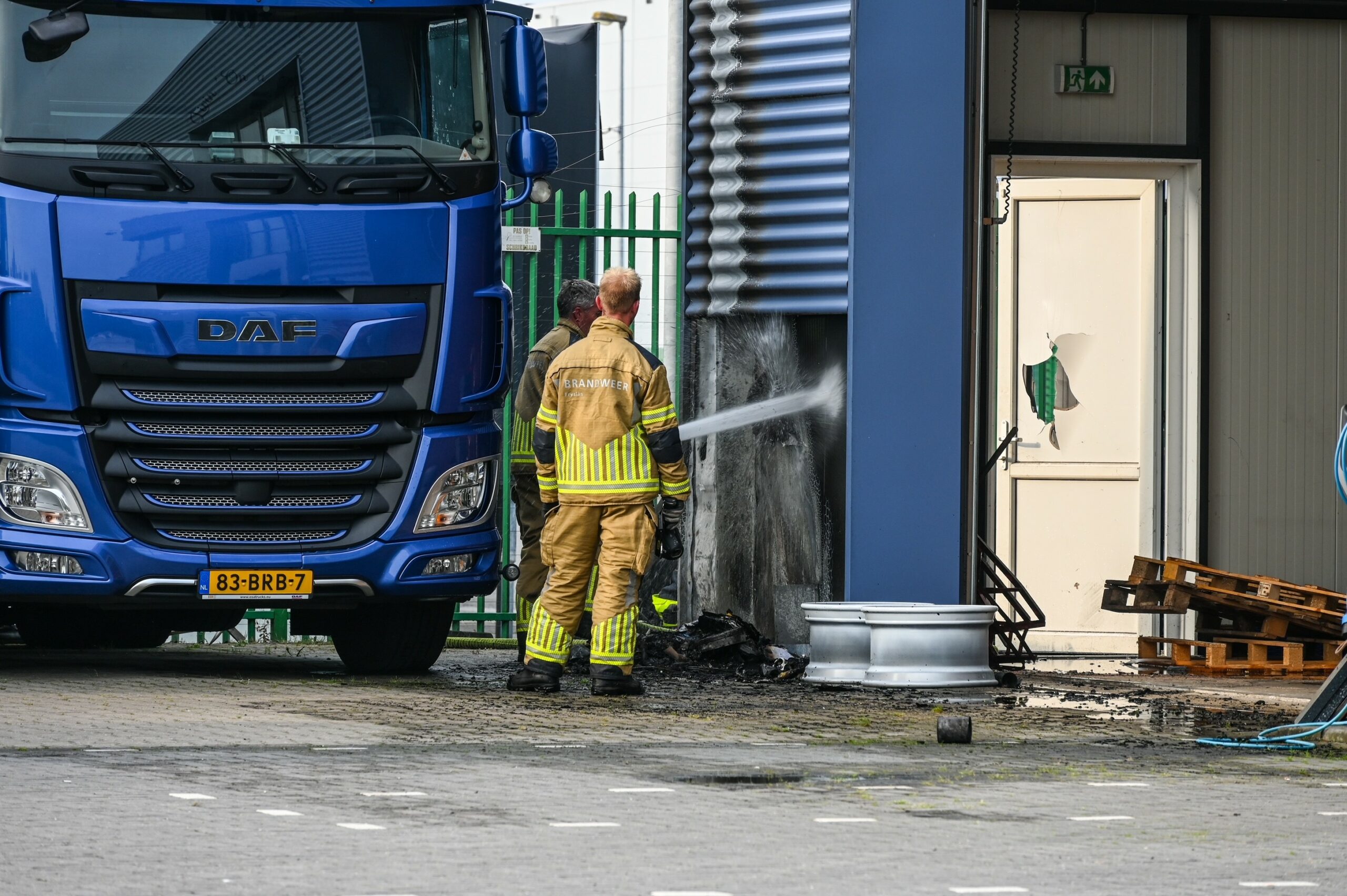 Veel schade na brand bij groente en fruit groothandel