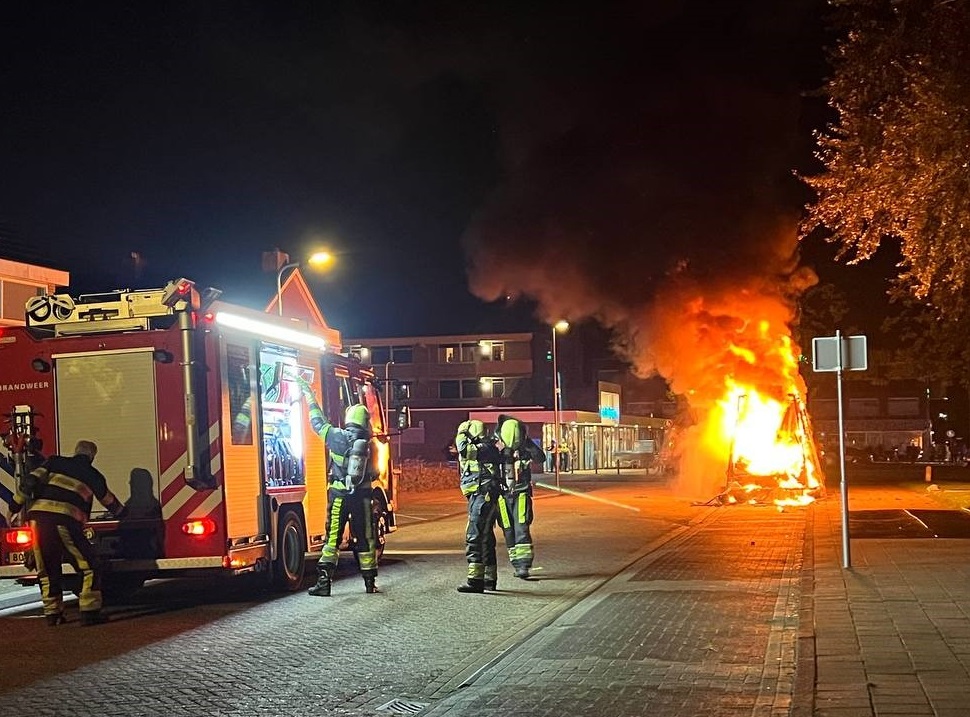 Bestelbus van glaszettersbedrijf in lichterlaaie