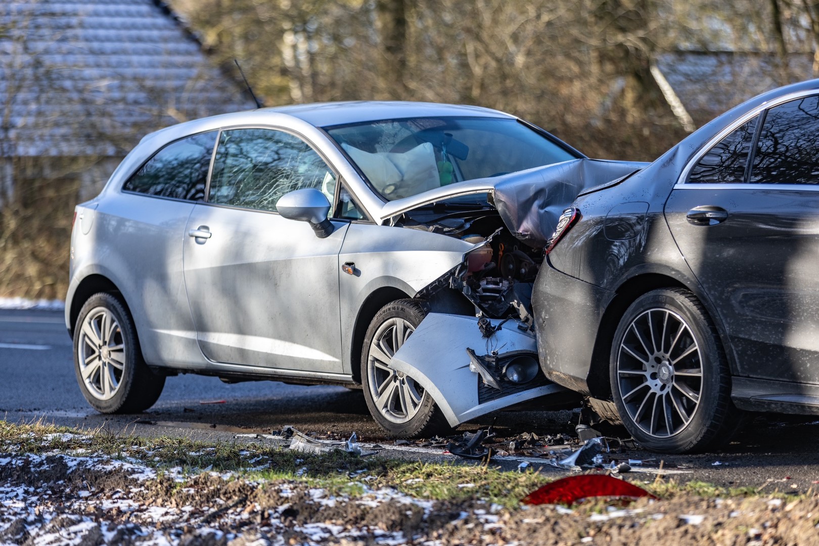 Veel schade bij botsing N351