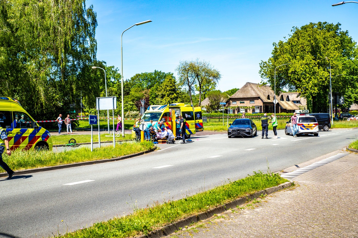 Kind gewond na ernstig ongeval met auto