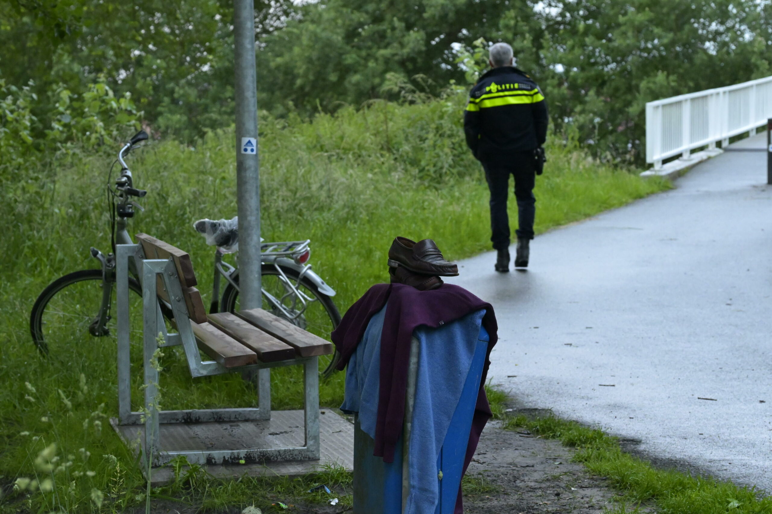 Grote zoekactie na aantreffen kleding en fiets