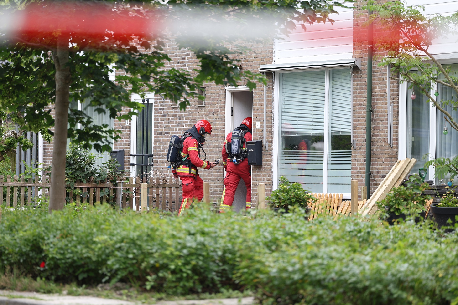 Straat afgesloten vanwege gaslek bij woning